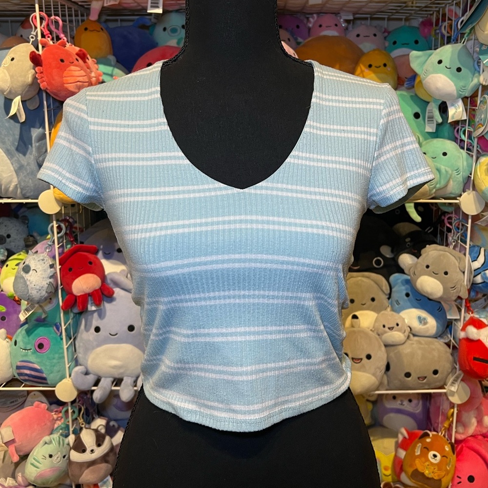 IJoah Baby Blue and White Striped Tee in Size XS